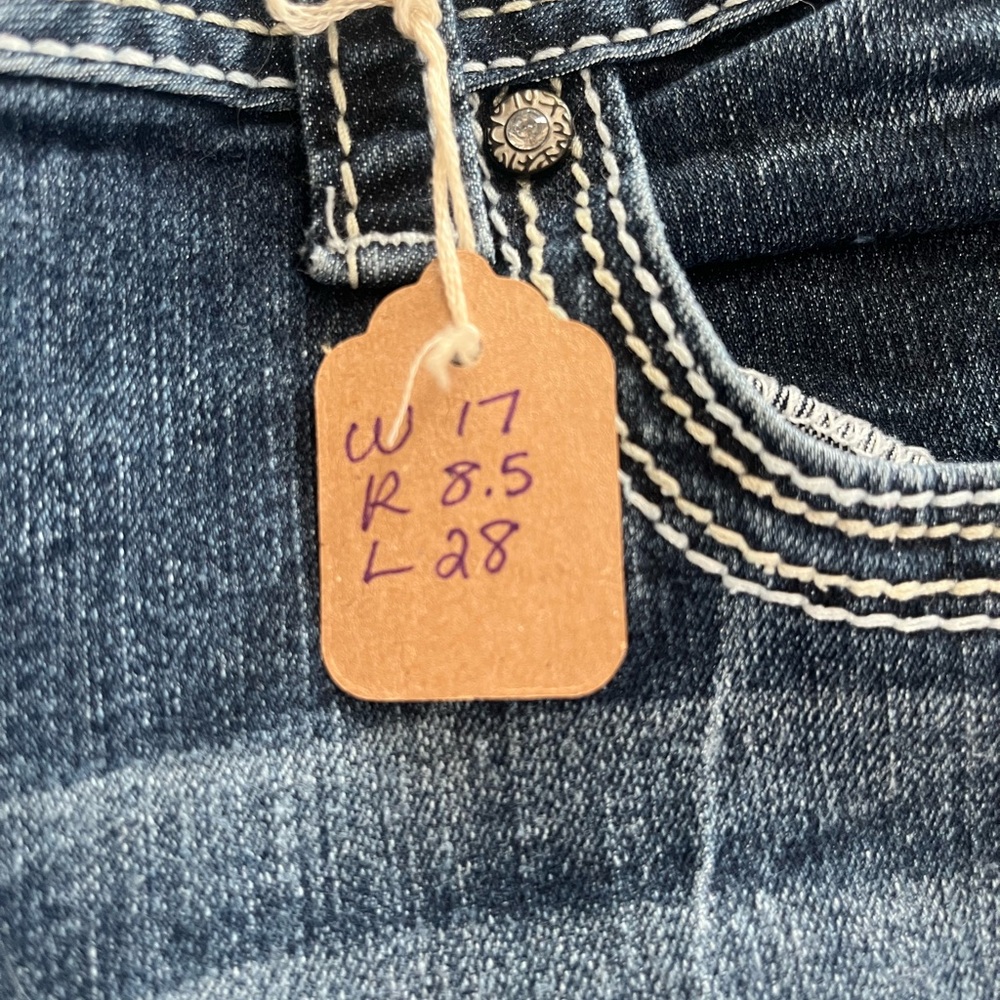 Amethyst Jeans Boot Cut in Medium Wash Juniors Size 13 - Picture 15 of 15